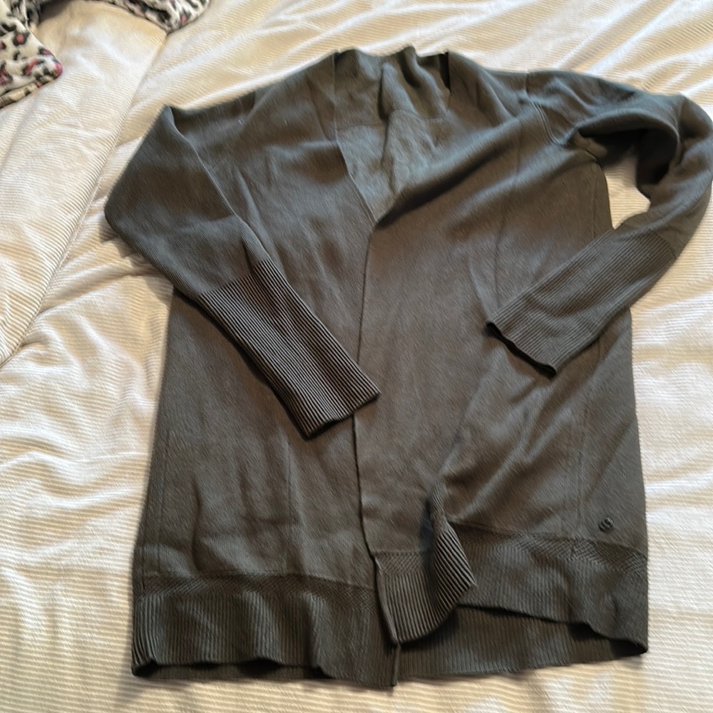 Lululemmon cardigan